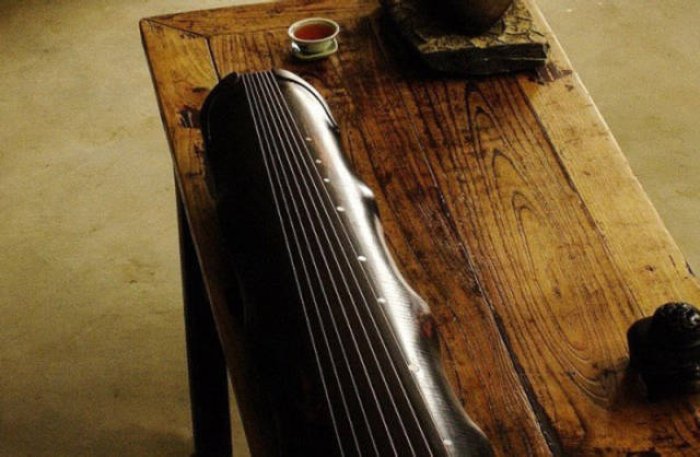 台湾古琴蕴含的传统文化，一把古琴制备出来要两年的时间